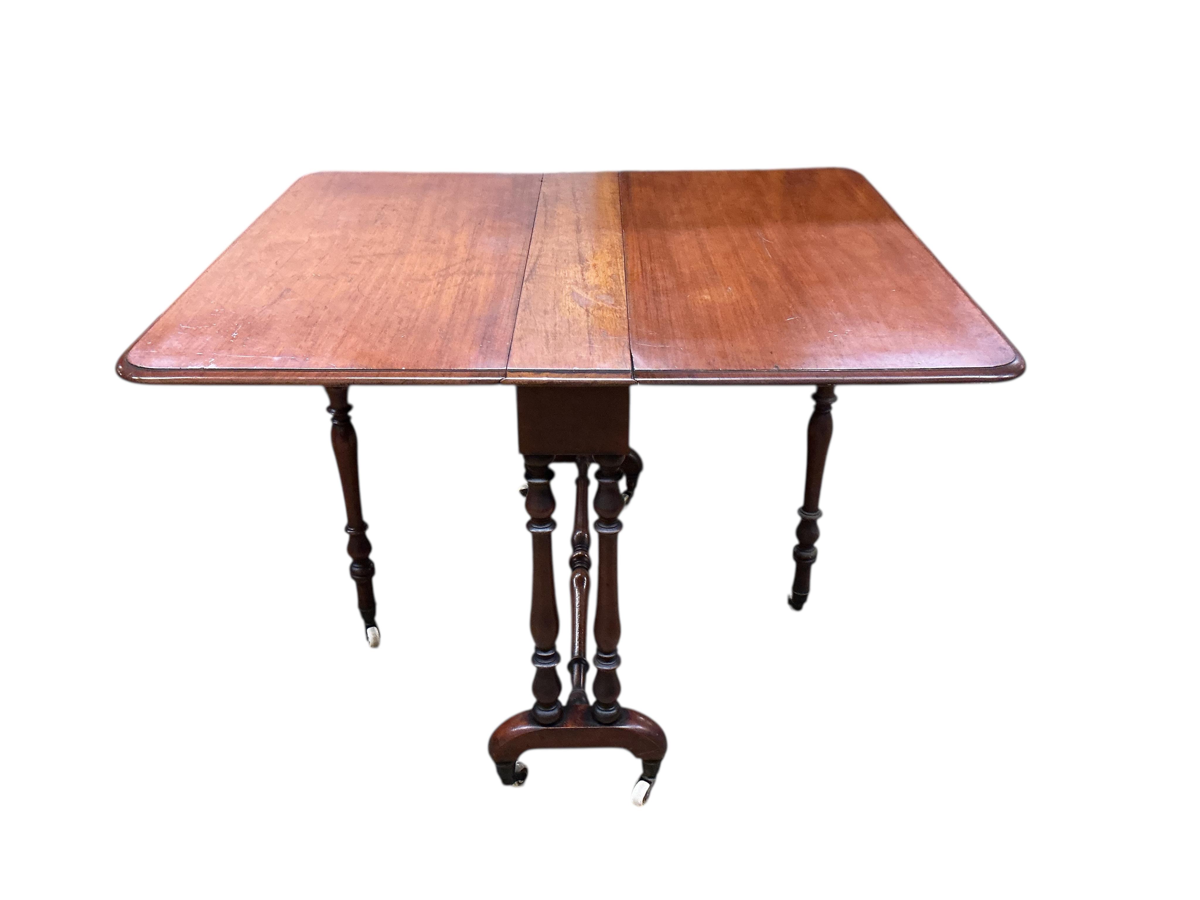 A Victorian mahogany Sutherland table, width 90cm, depth 26cm, height 73cm